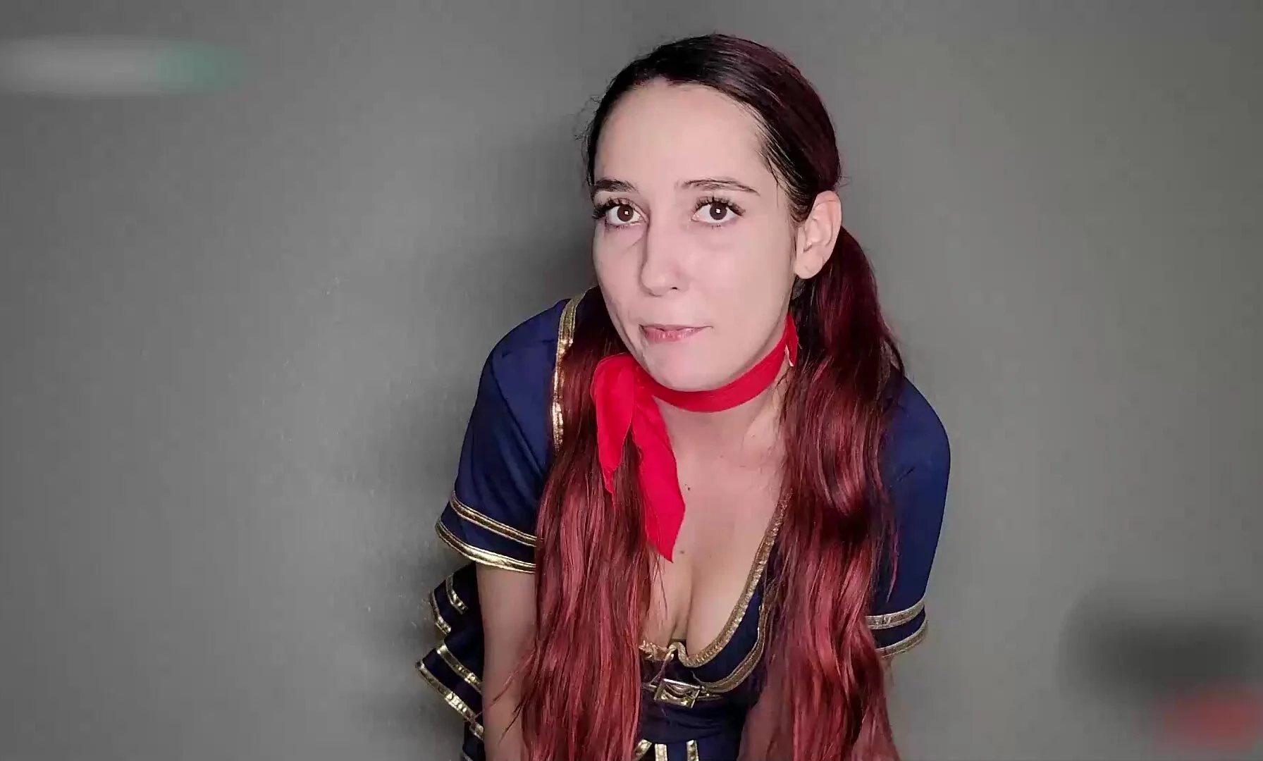 Cute redhead girl farting - ThisVid.com