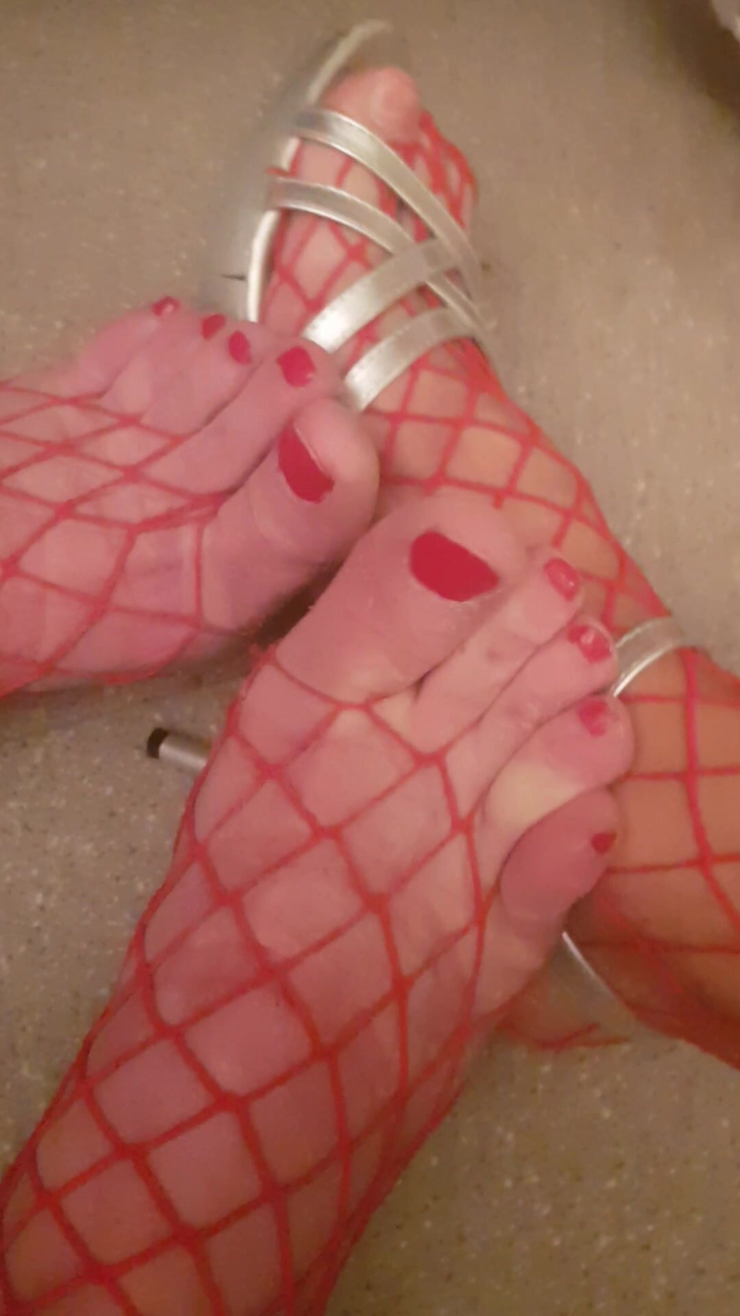 Fishnet mature feet