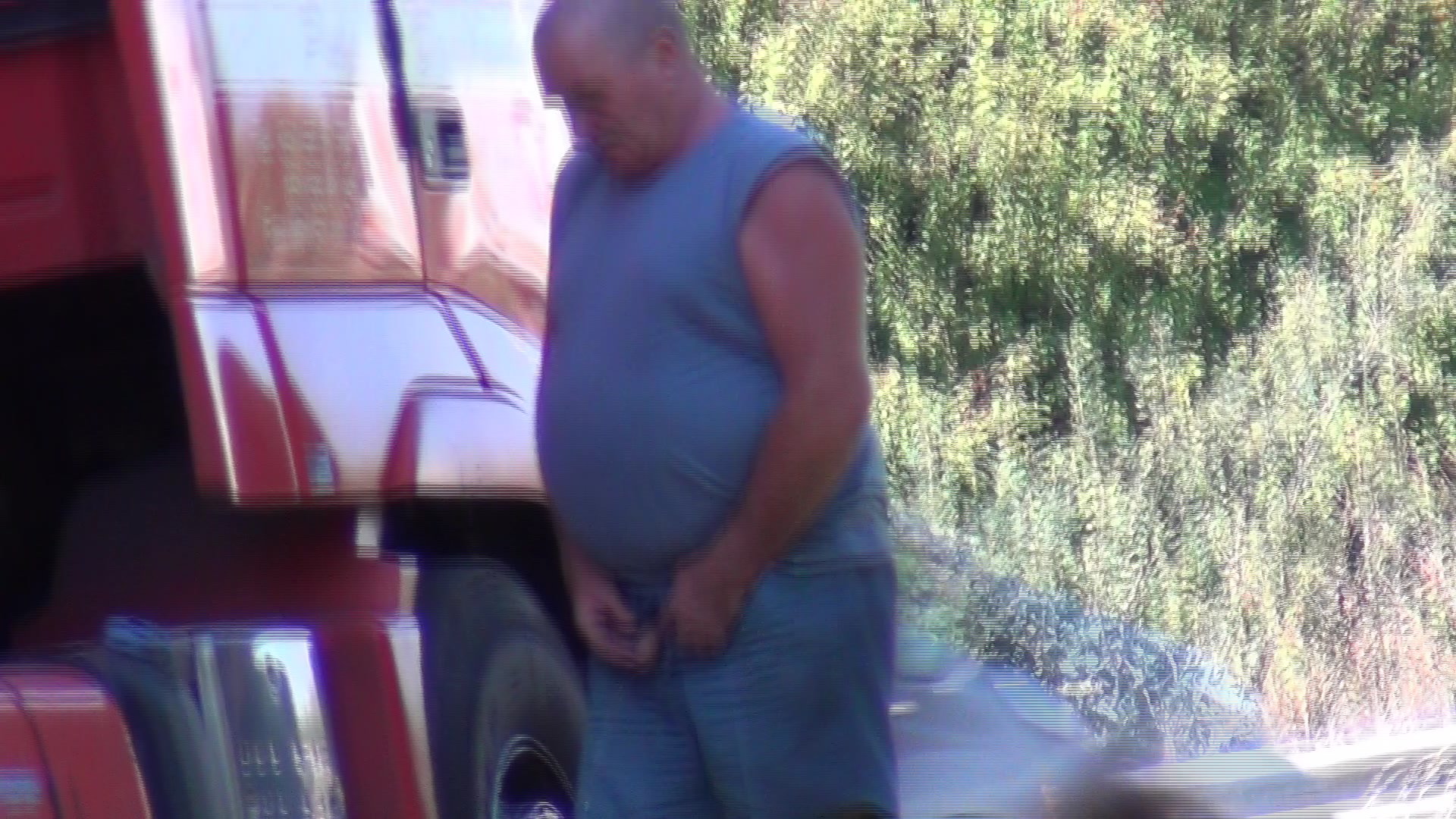Trucker Caught Peeing 2016 September 51