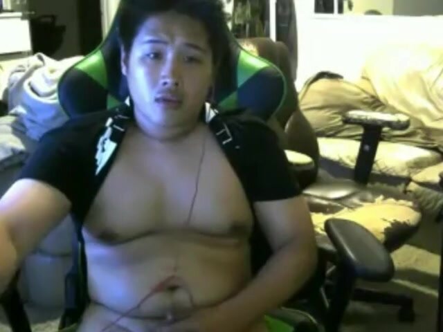 Asian Young Chubby wants Daddy