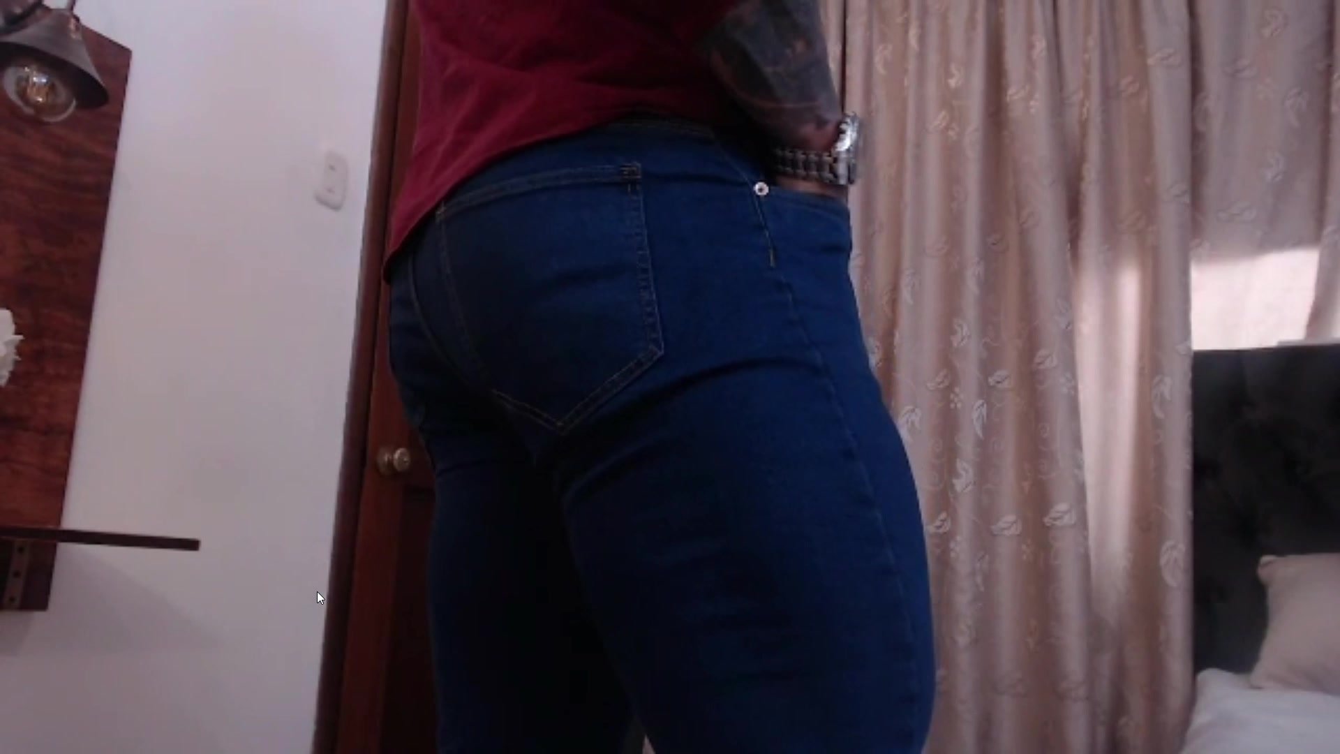 Muscle butt in tight jeans