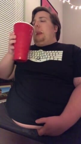 Gainer Chugs a Shake
