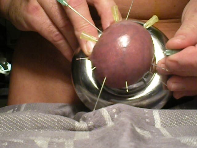Needles trough  Balls