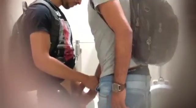 Amateurs caught in public bathroom (short video)