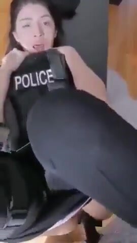 White police officer gets fucked by bbc