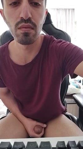 Turkish cam guy jerk off L003
