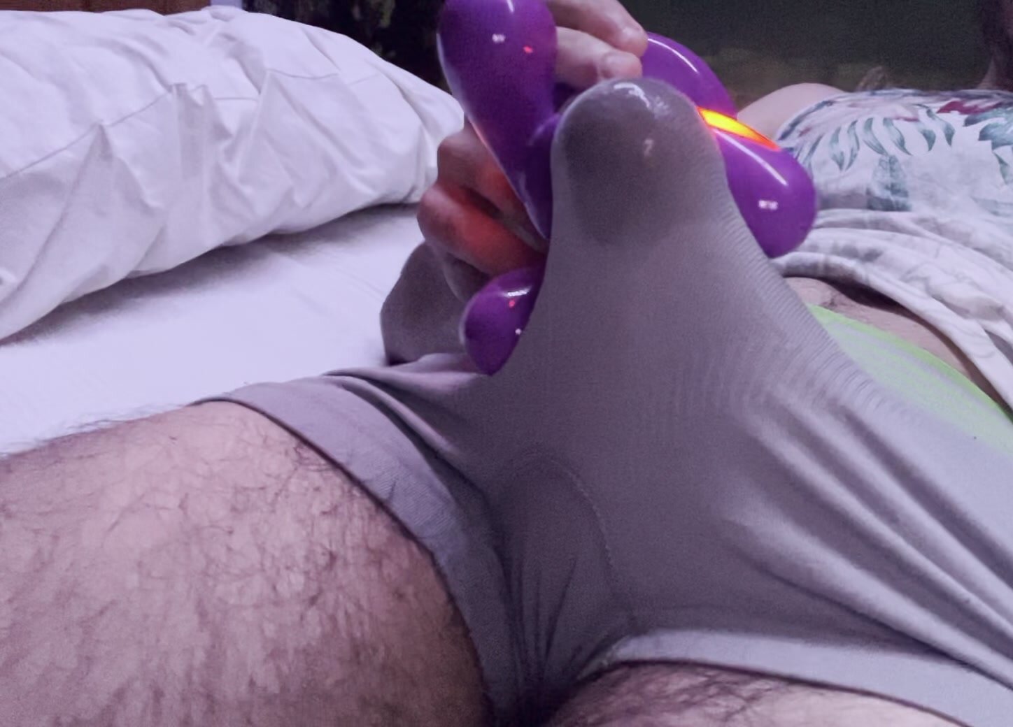 Handsfree cum in underwear using vibrator