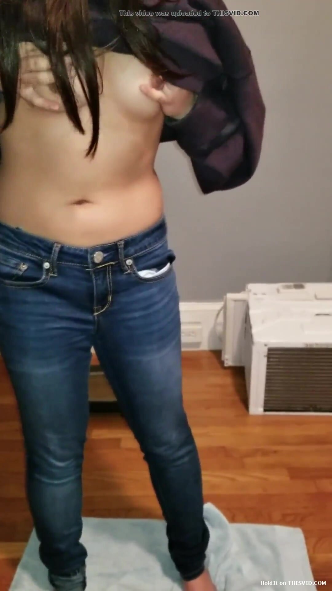 Pissing her jeans - video 11