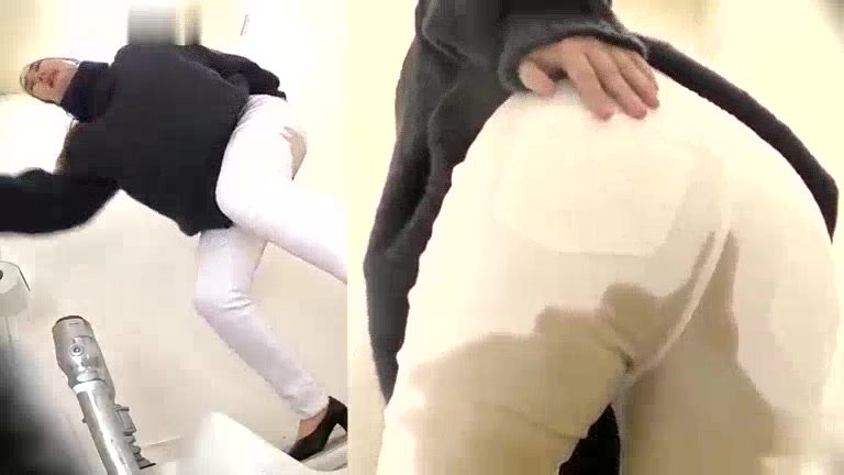 Japanese Butt Ass Have Poop 01