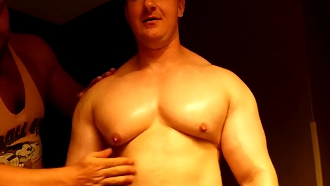 Beefy Gyno Guy - video 3