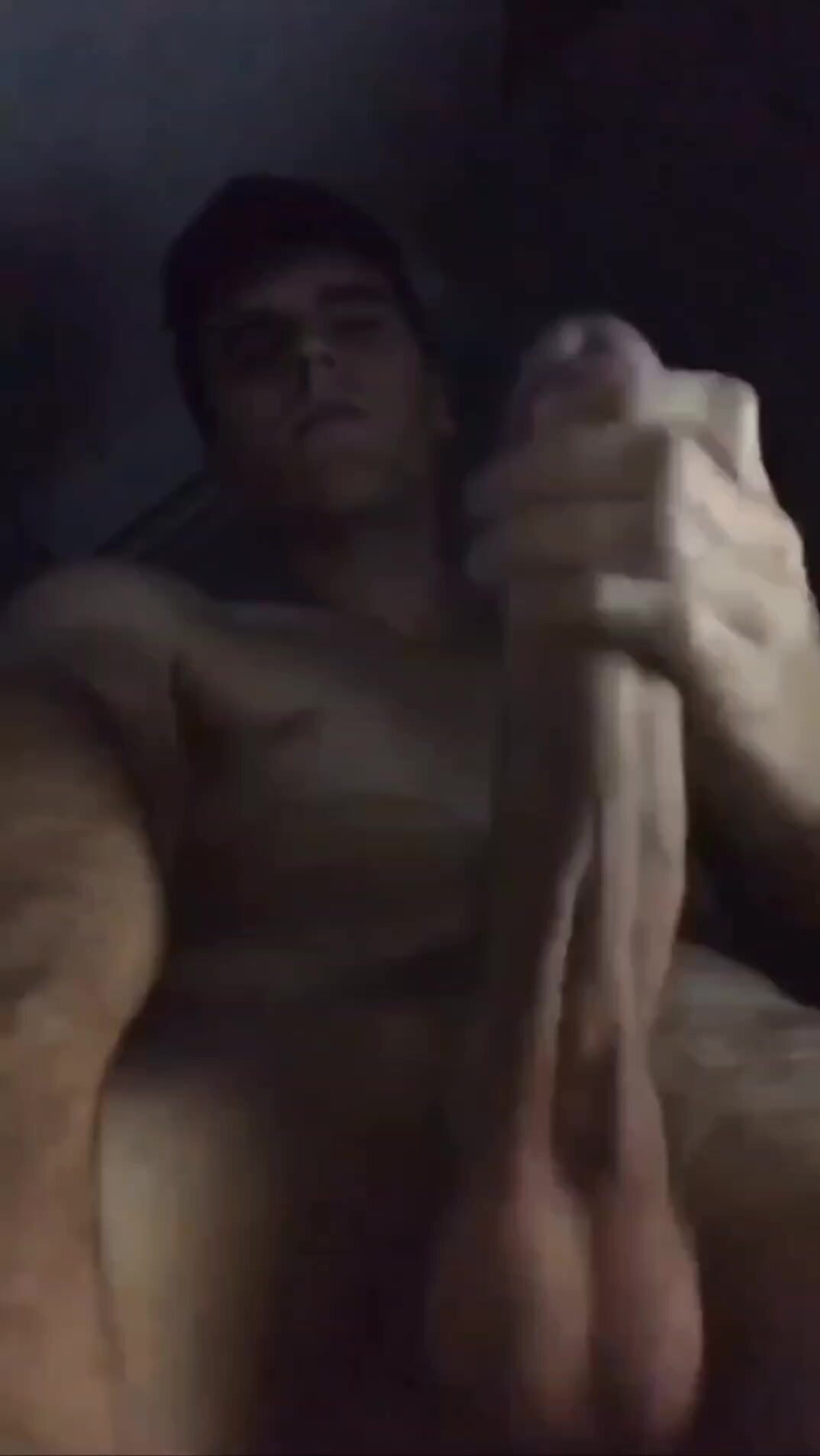 College hunk wank in dorm