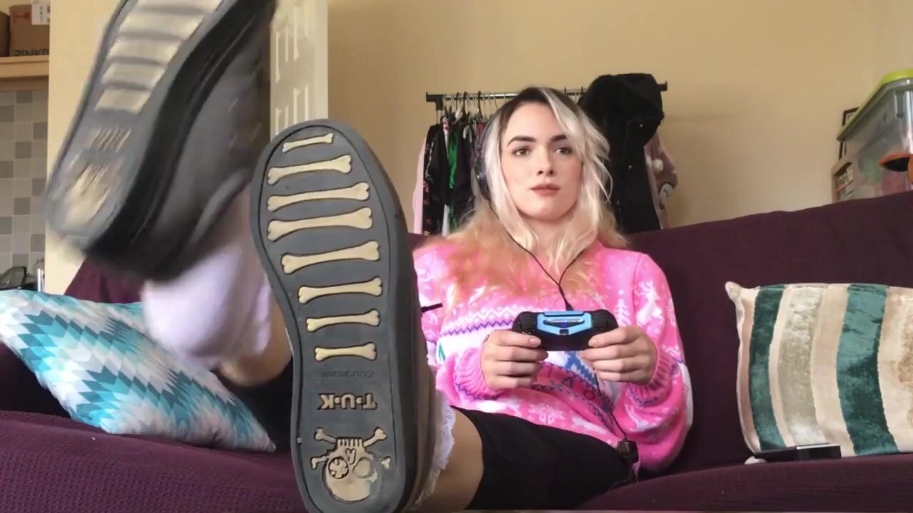 Gamer Girl Feet