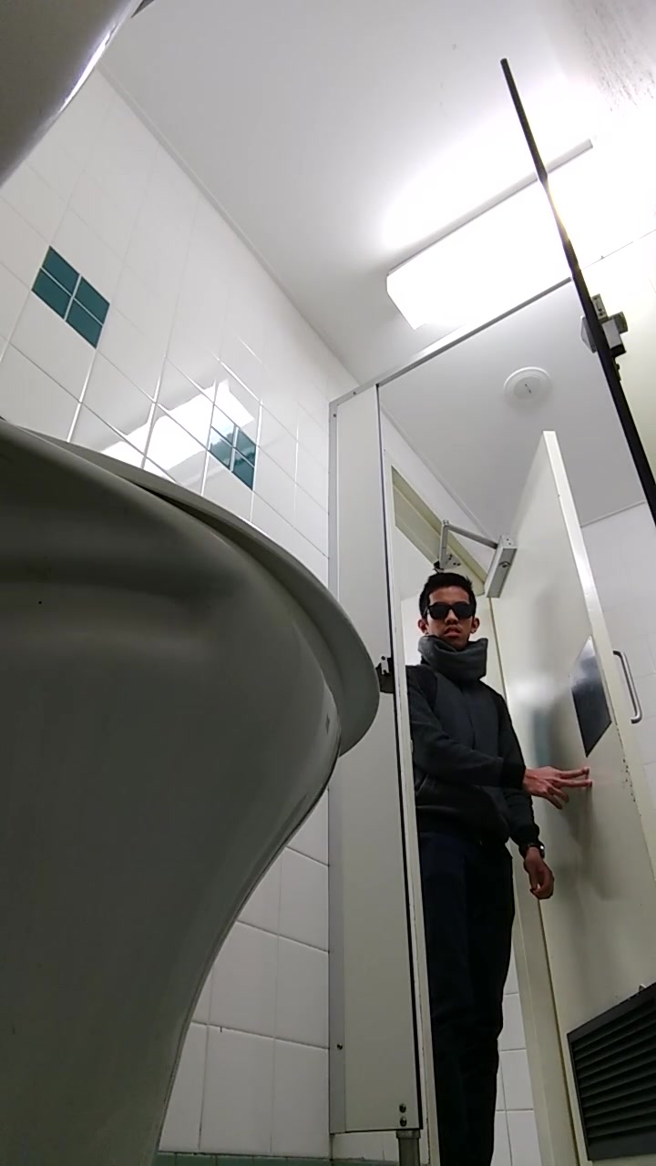 toilet bc 52- Shady Asian