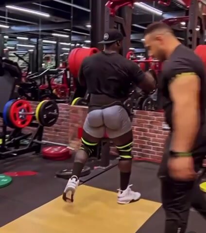 Gym booty - video 5