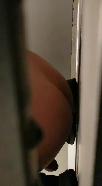 toilet spy - video 306