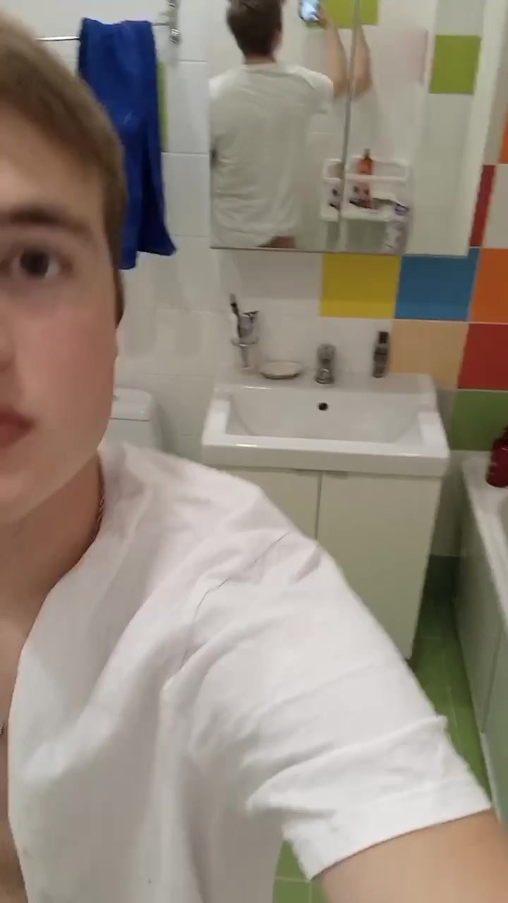 Guy shirt rip and cumming part 4