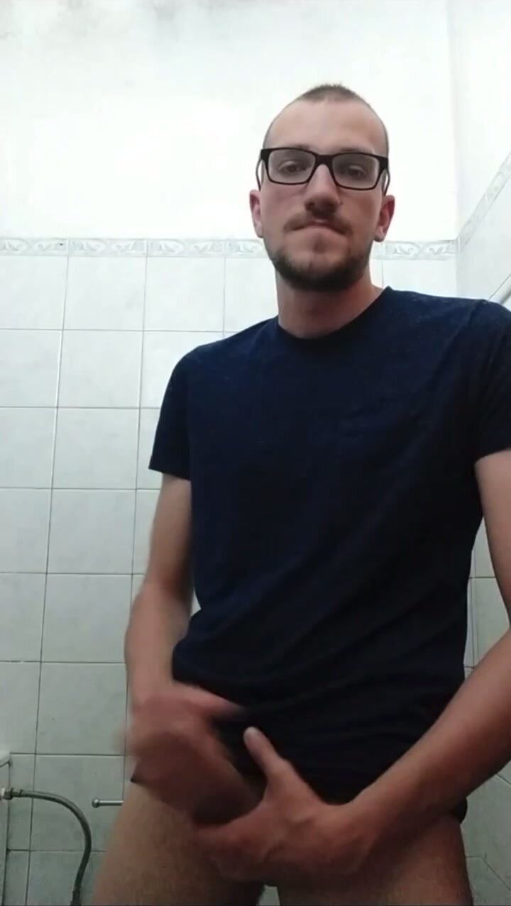 Hot guy in glasses - video 6