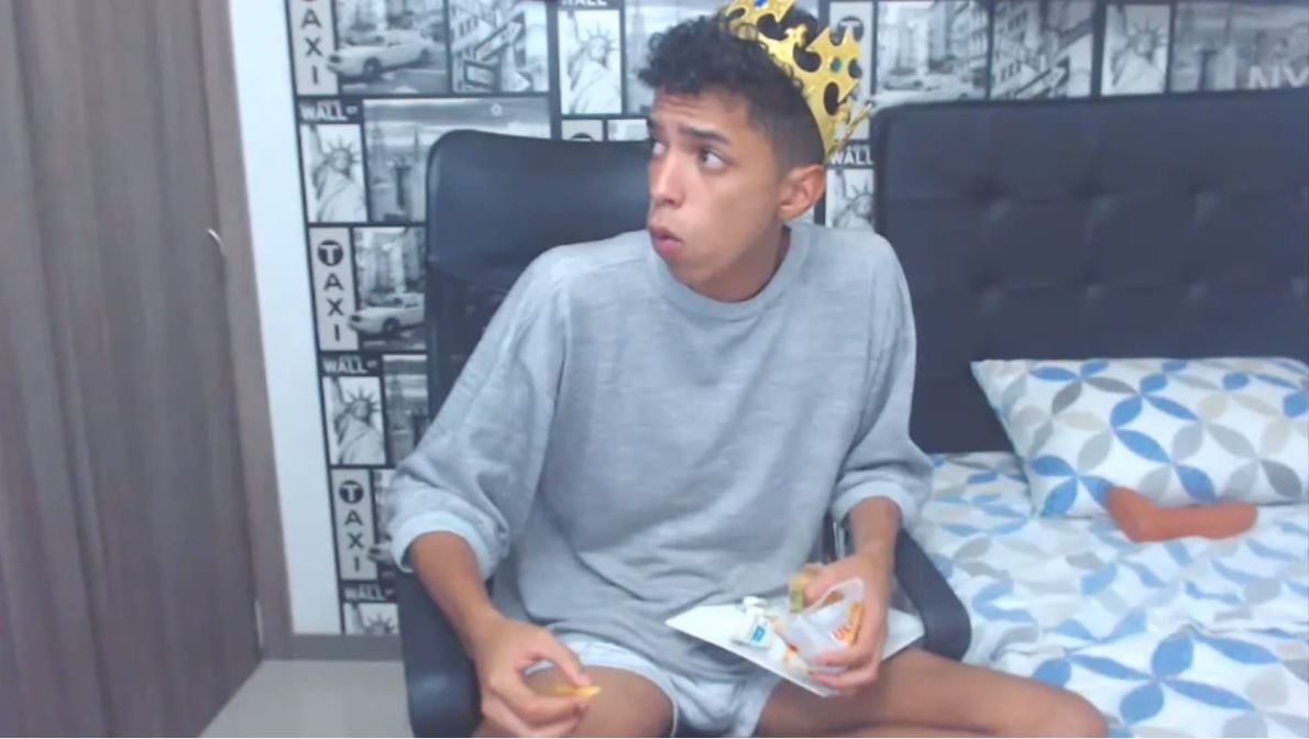 New Twink of the Week 2: Eat a Whopper/Show a Whopper