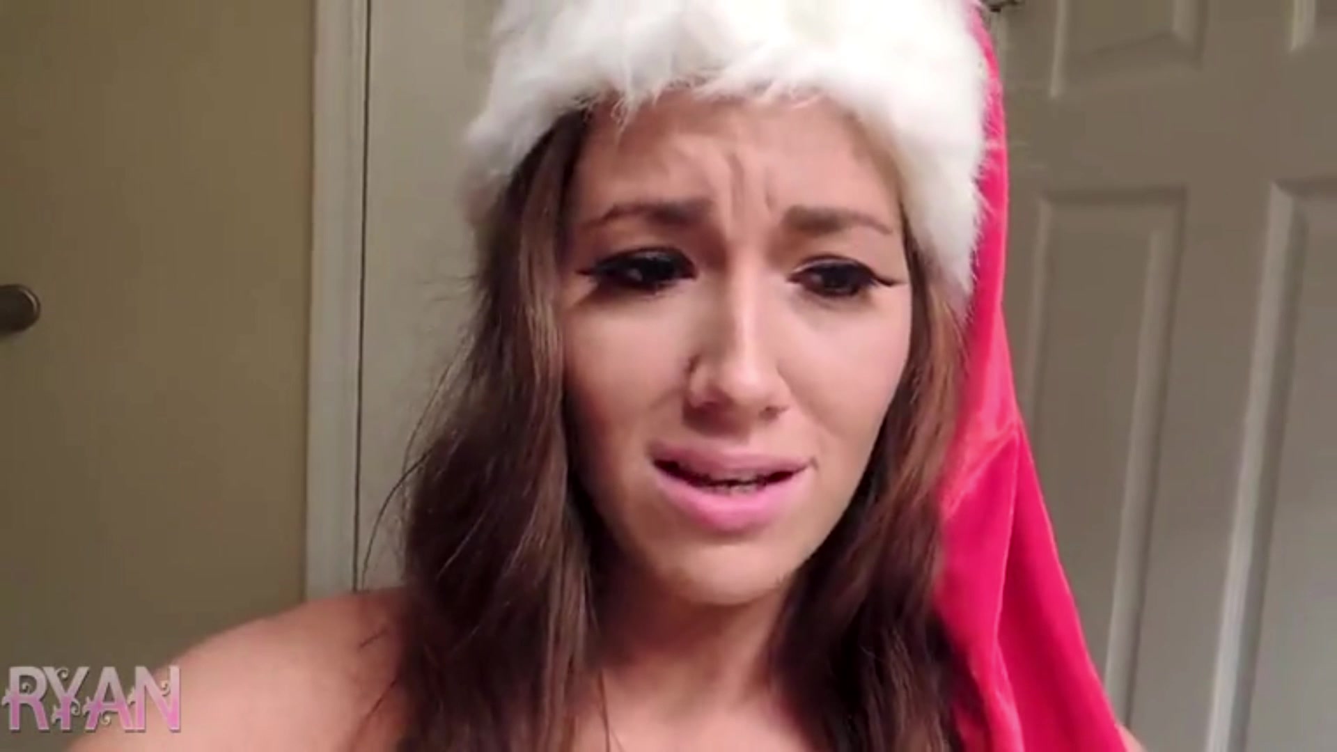 Christmas panties poop - ThisVid.com