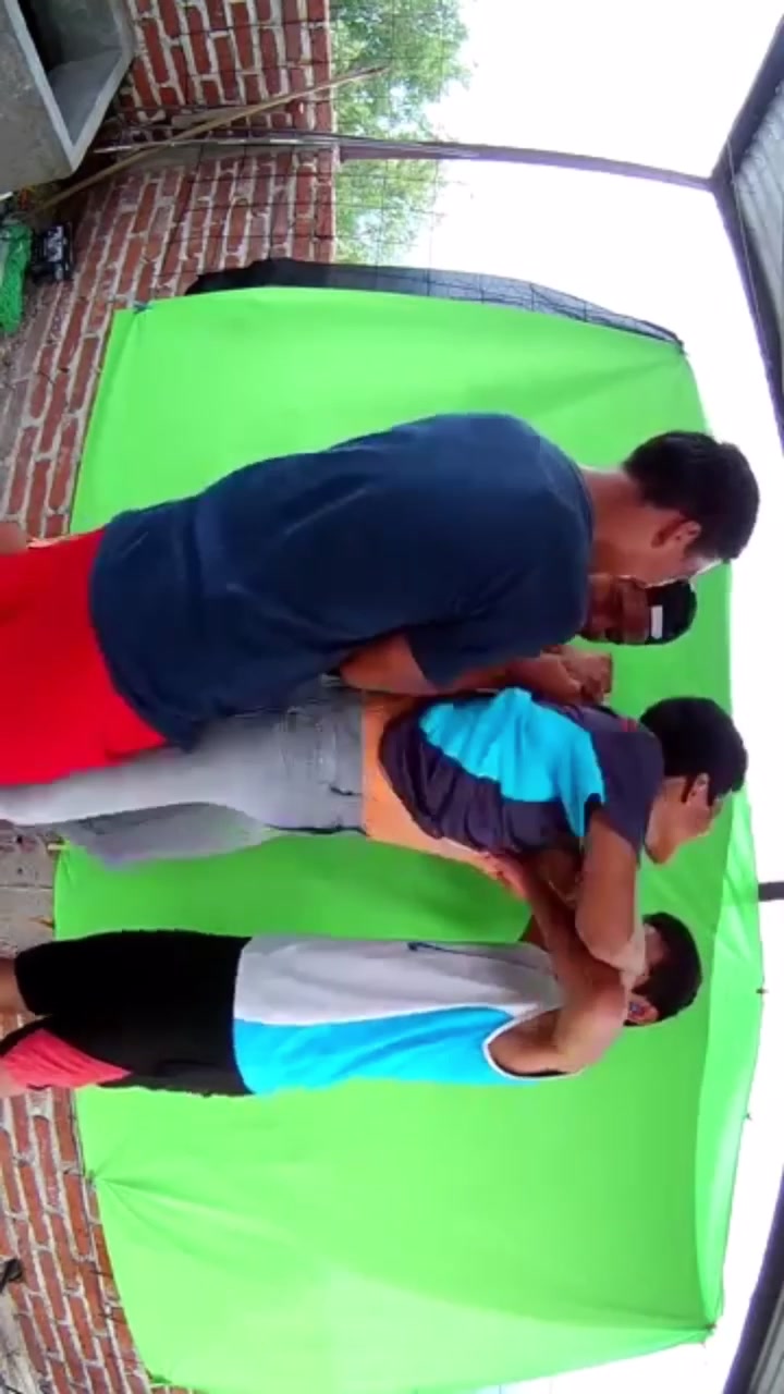 Ripping Atomic Wedgie - video 2