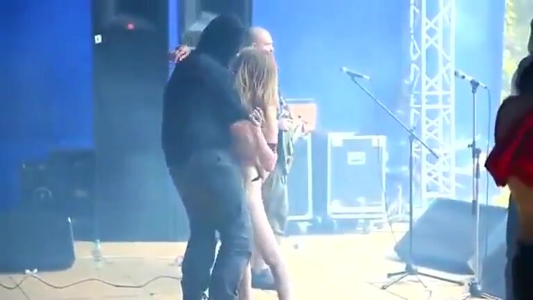 wasted metal head stripped on stage