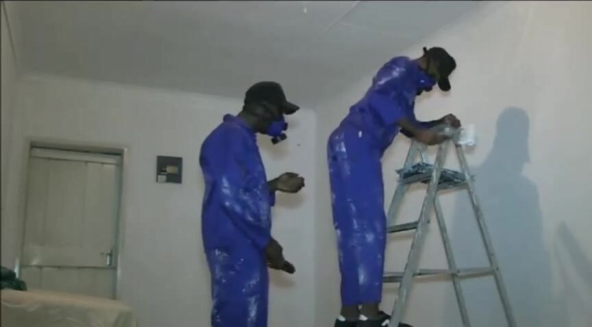 Hot painter with a big cock fucks his work mate