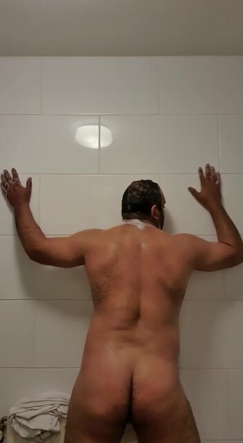 Turkish / Bulgarian men shower