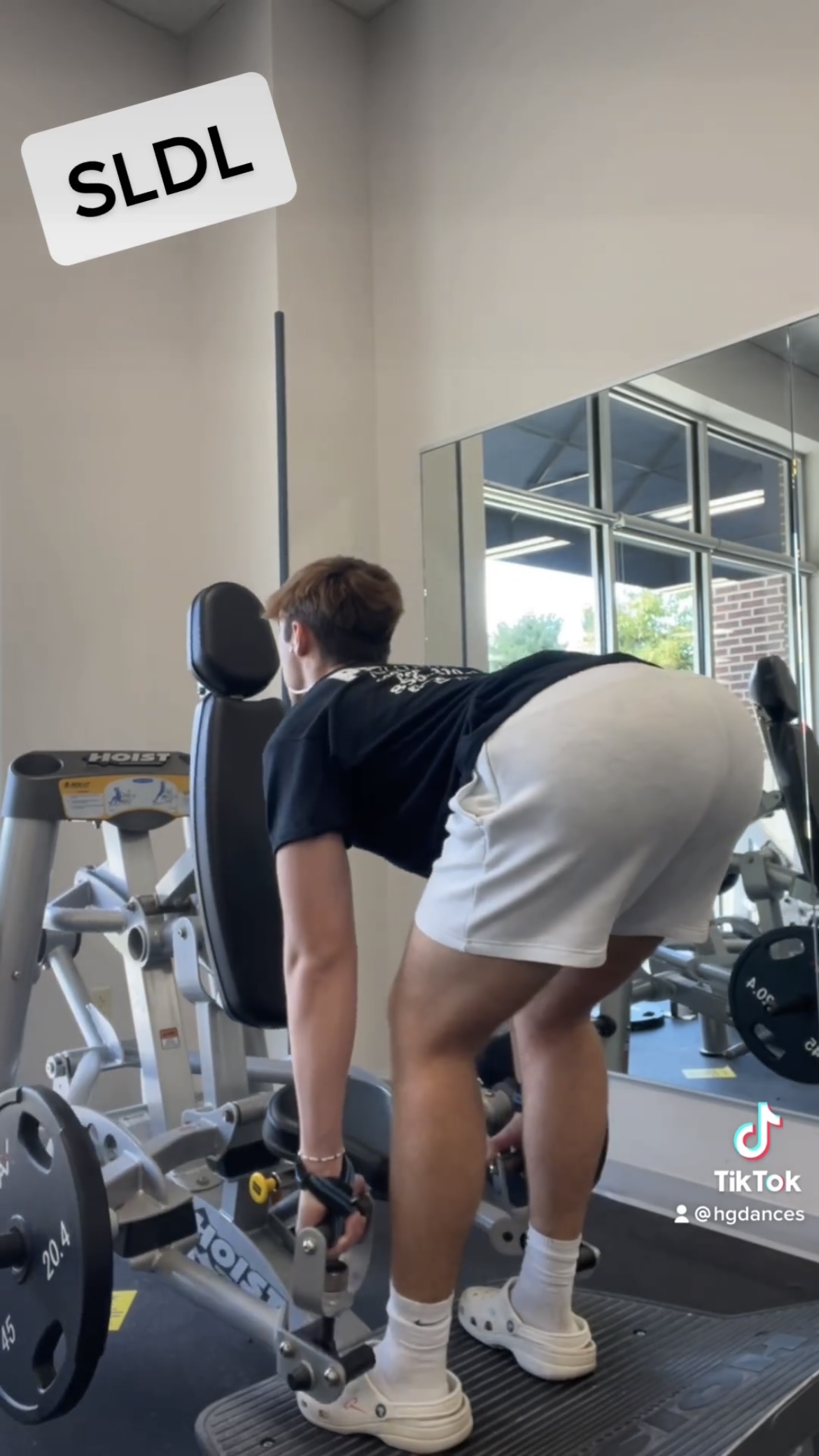 PHAT ASS WHITE STR8 DUDE SHOWS HOW TO GROW A BIG BOOTY