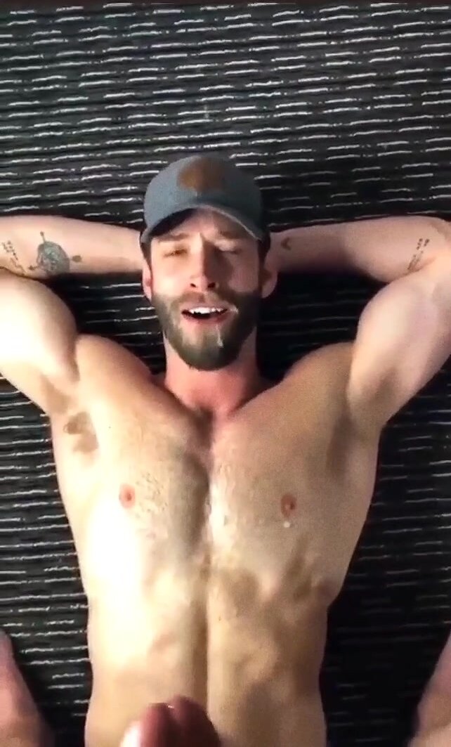 Fit stud catches cumshot in his face