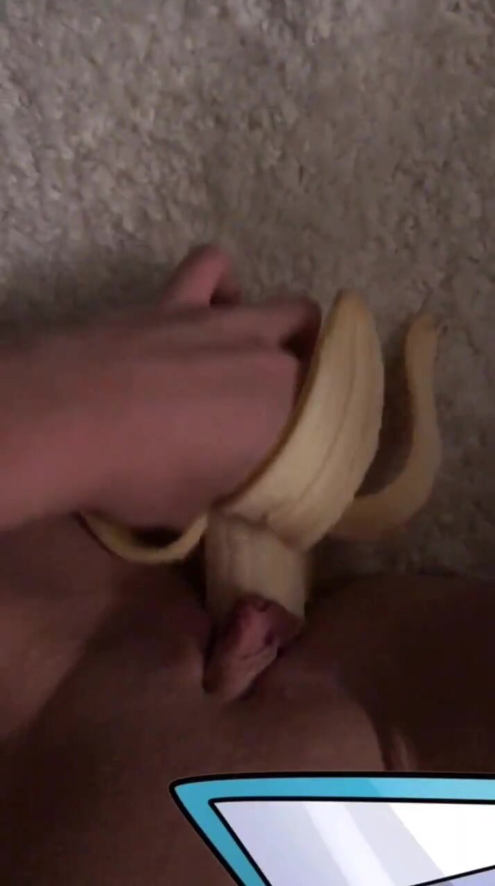 Chick peels banana, shoves it in her pussy