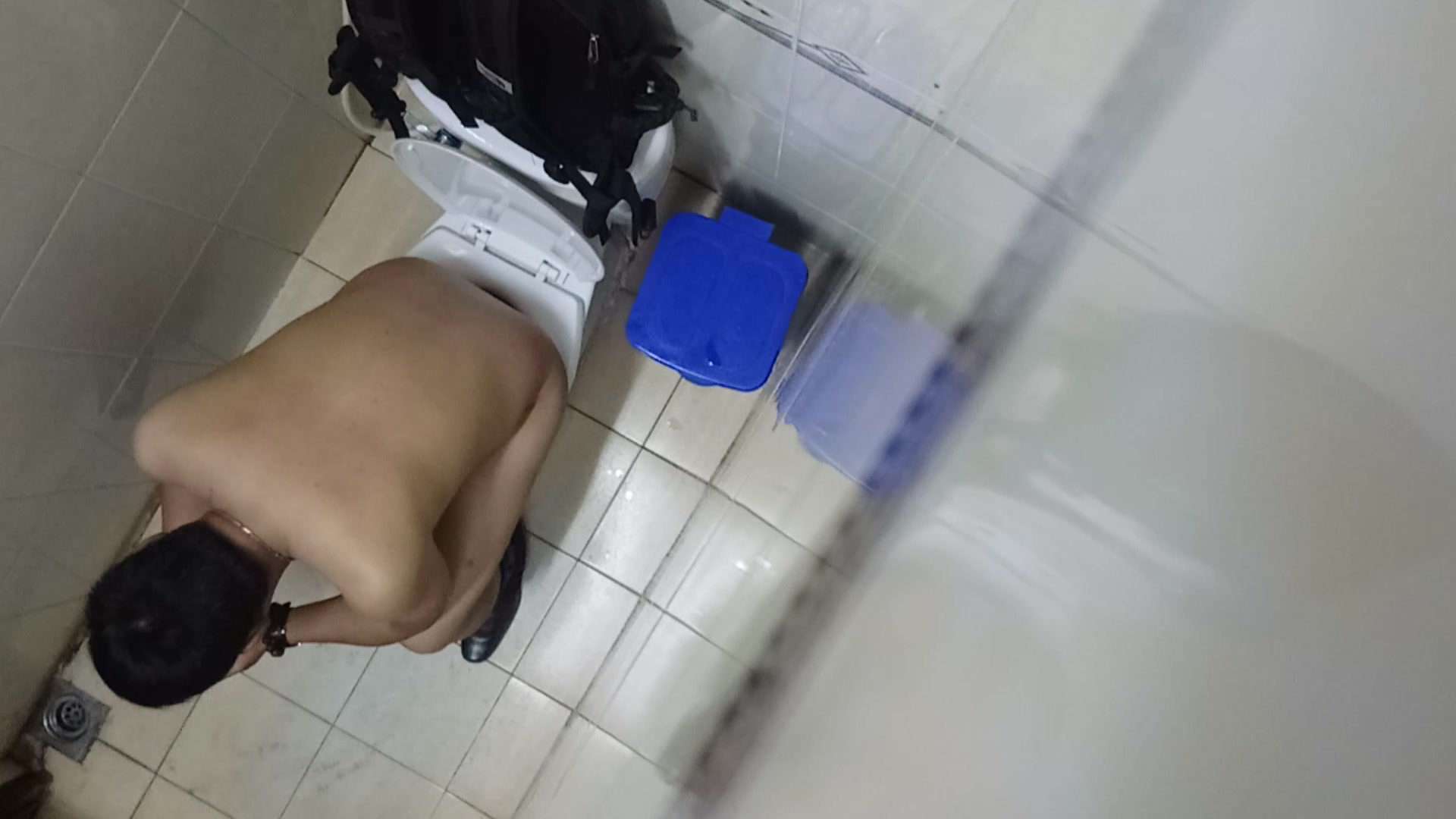 Naked poop