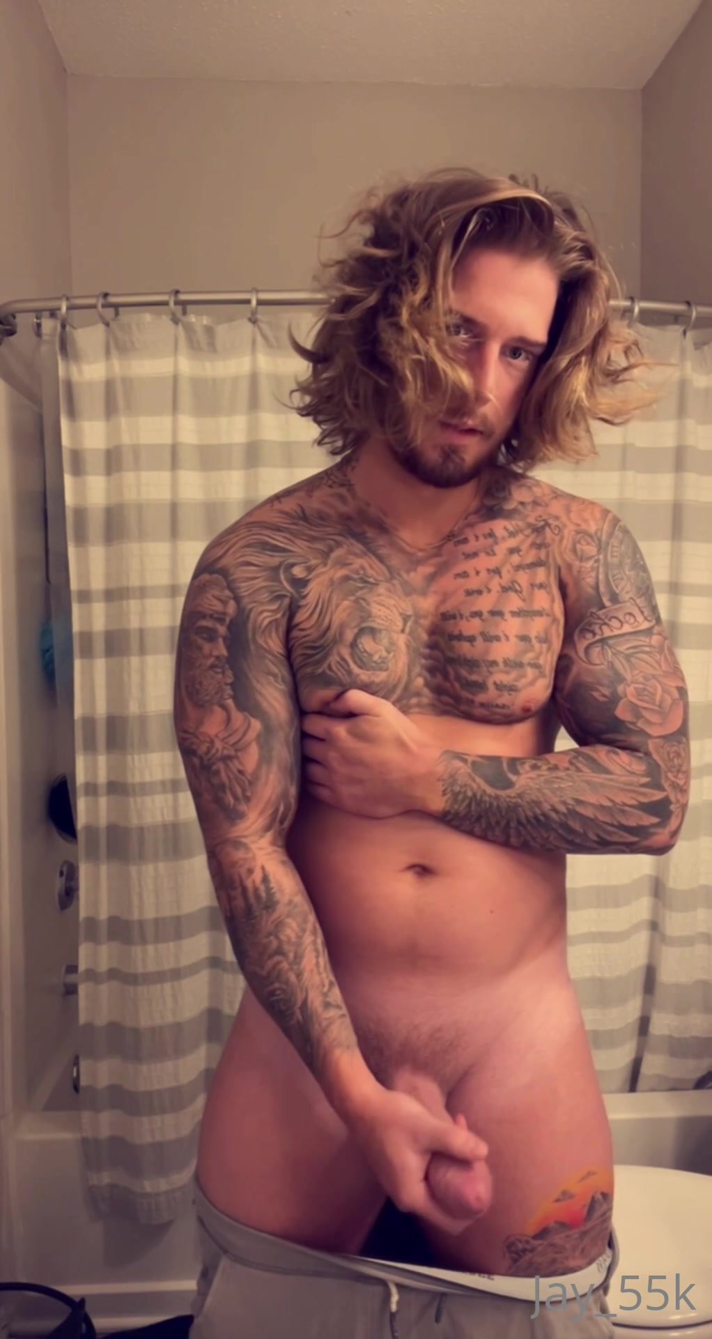 Gay big cock: AMAZING JAY WITH AMAZING BODY - ThisVid.com