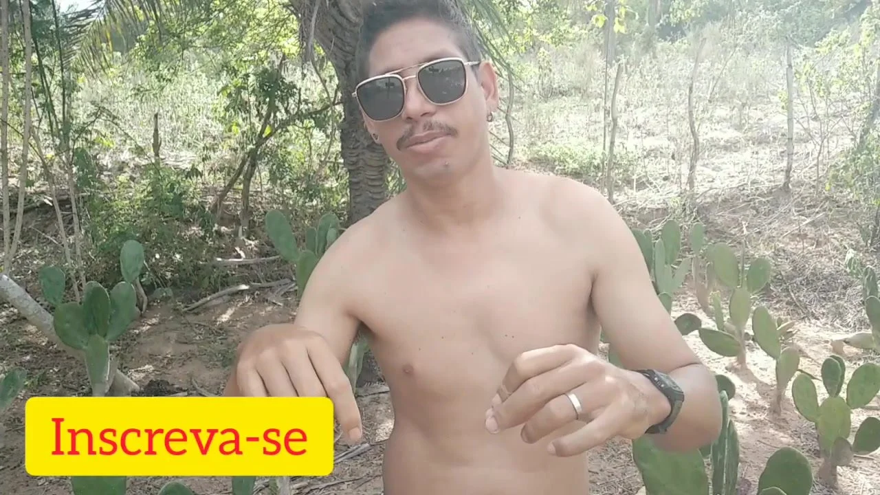 YouTube) Brazilian flashes dick while jerking outdoors - ThisVid.com