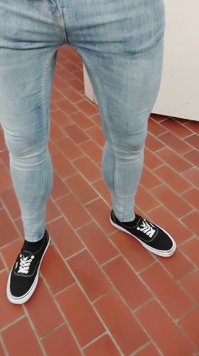 tight skinny jeans