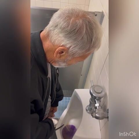 Grandpa Piss - video 19