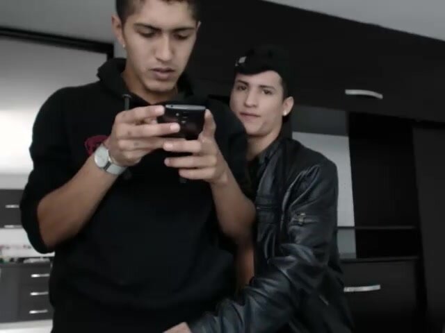 Amateur Cam Twinks
