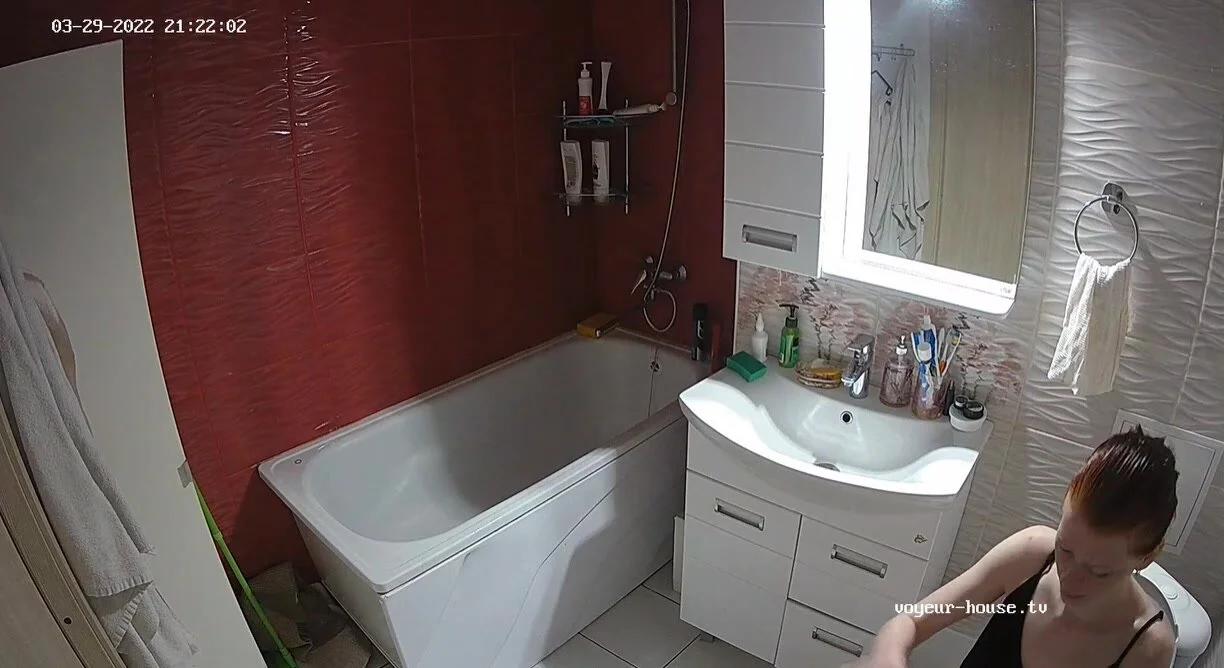 Woman in Toilet 247 - ThisVid.com