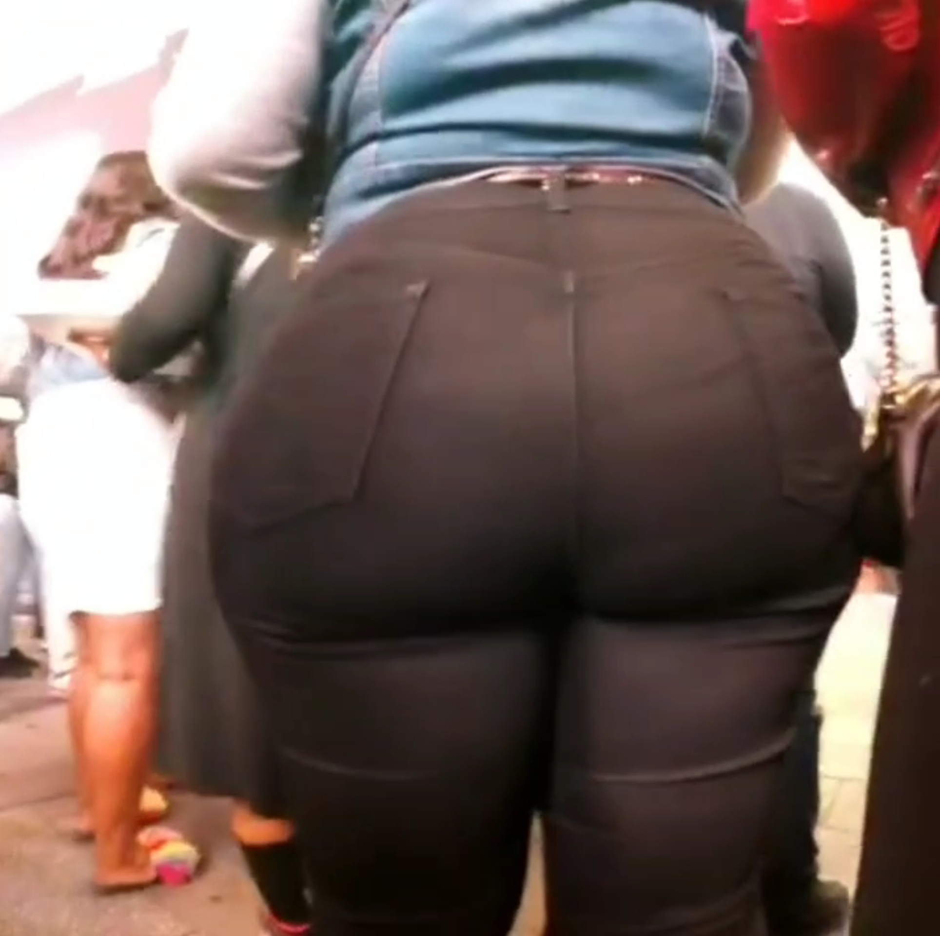 OMEGA PERFECT PHAT BOOTY BBW CANDID