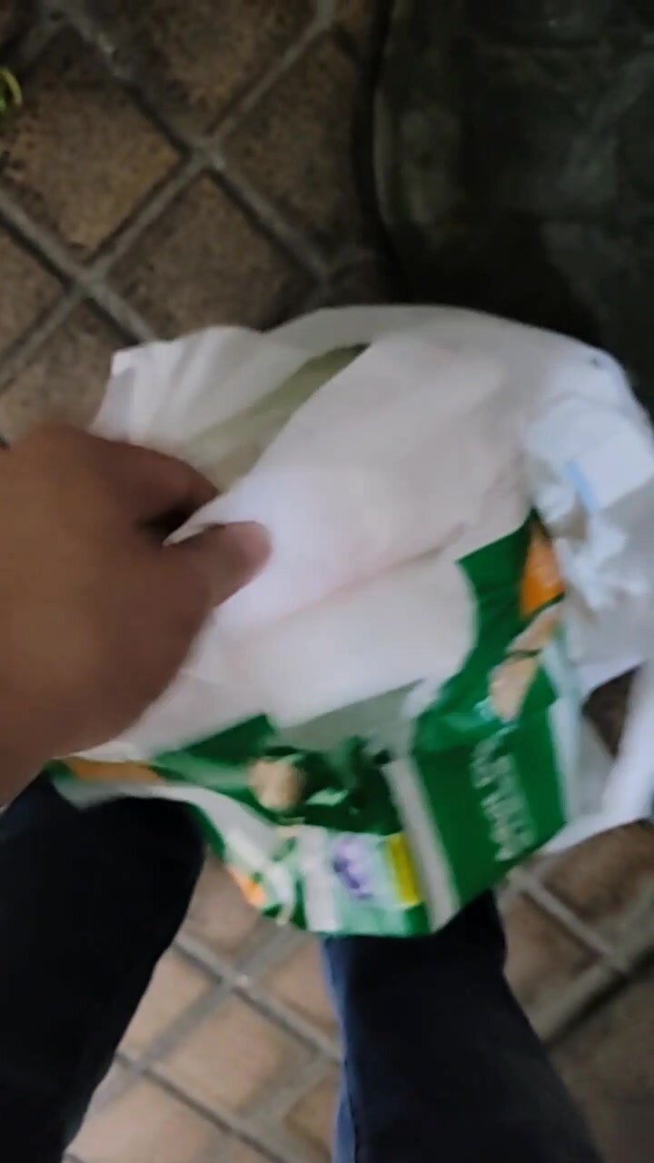 Flap the diaper - video 2