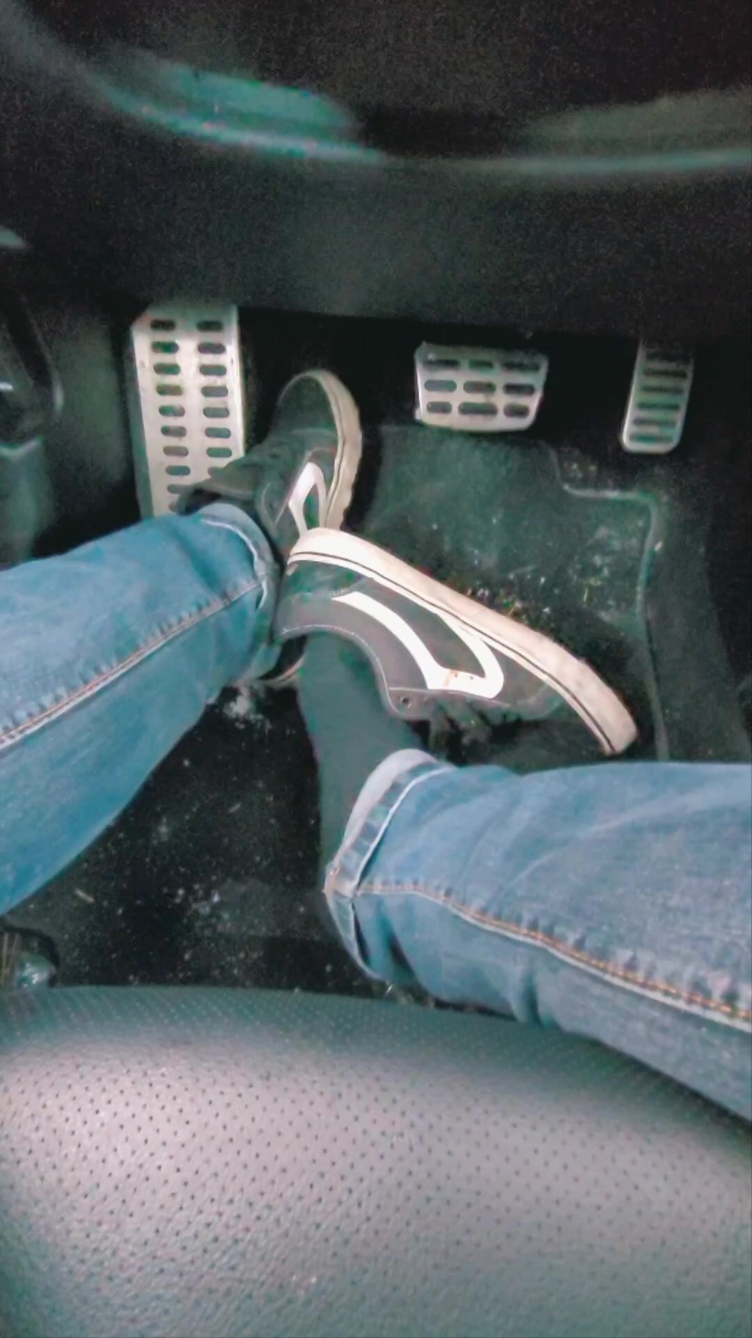Car Foot Play