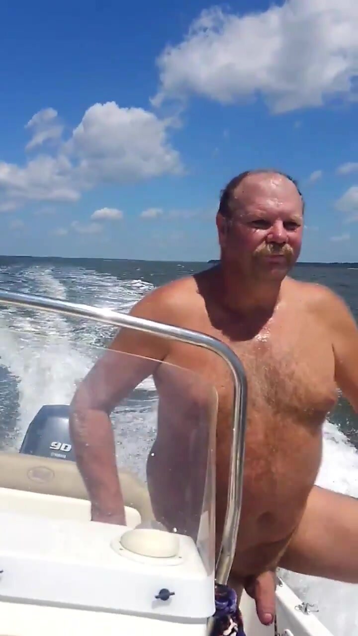 boating bear daddy