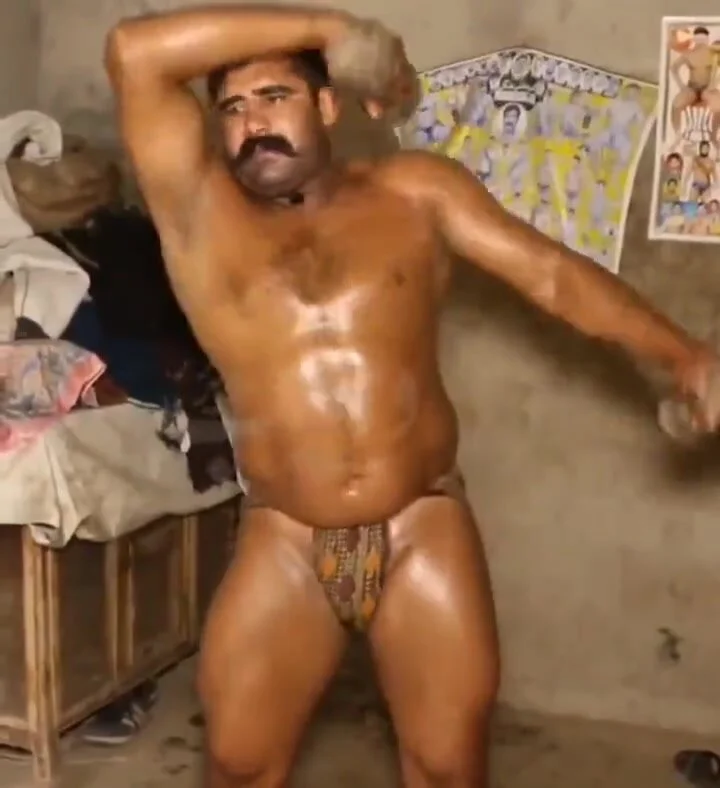 Sex Kushti - Bulls: Indian Kushti Wrestler - ThisVid.com