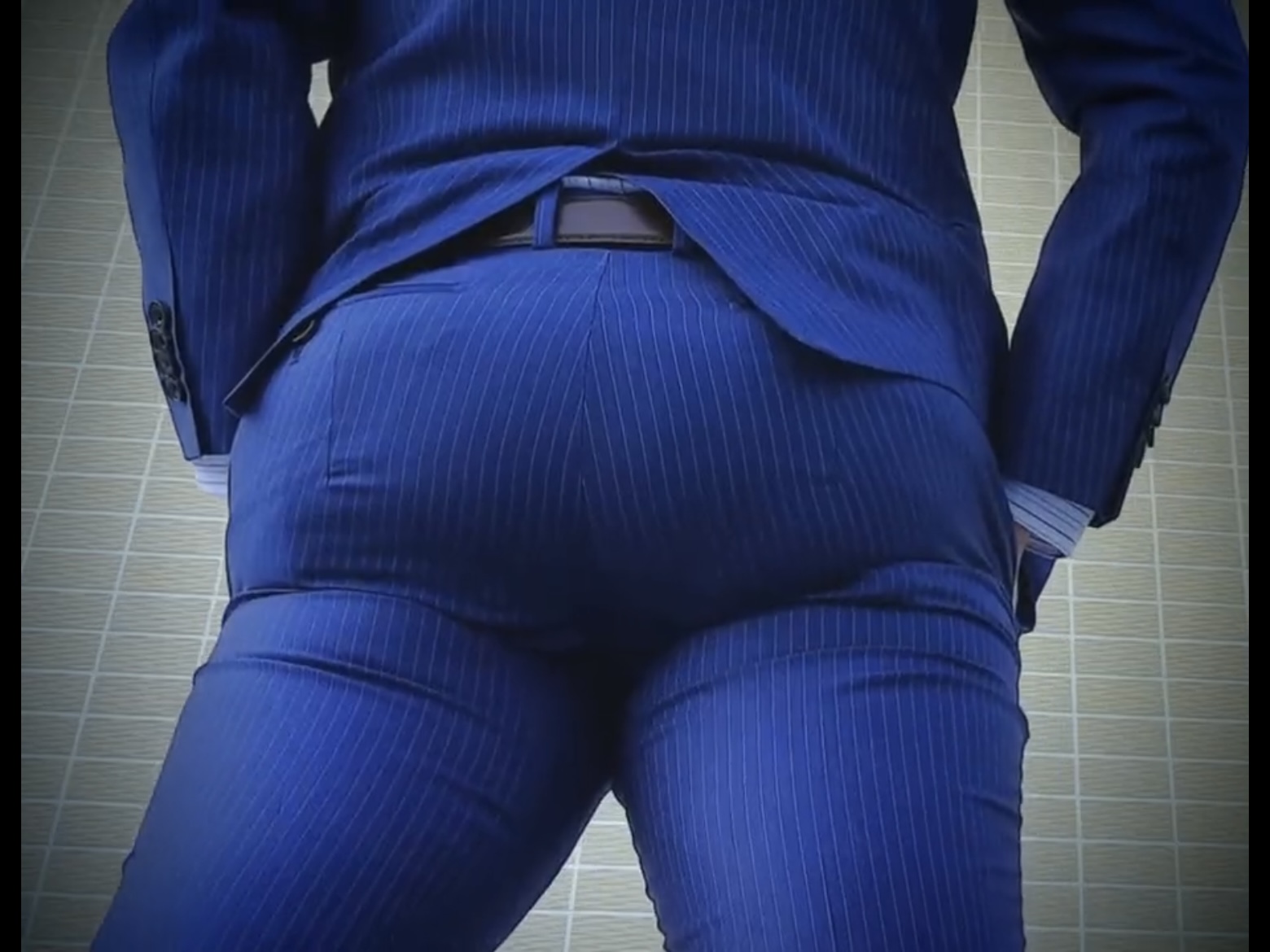 MEGA THICK ASIAN SUITED ASS