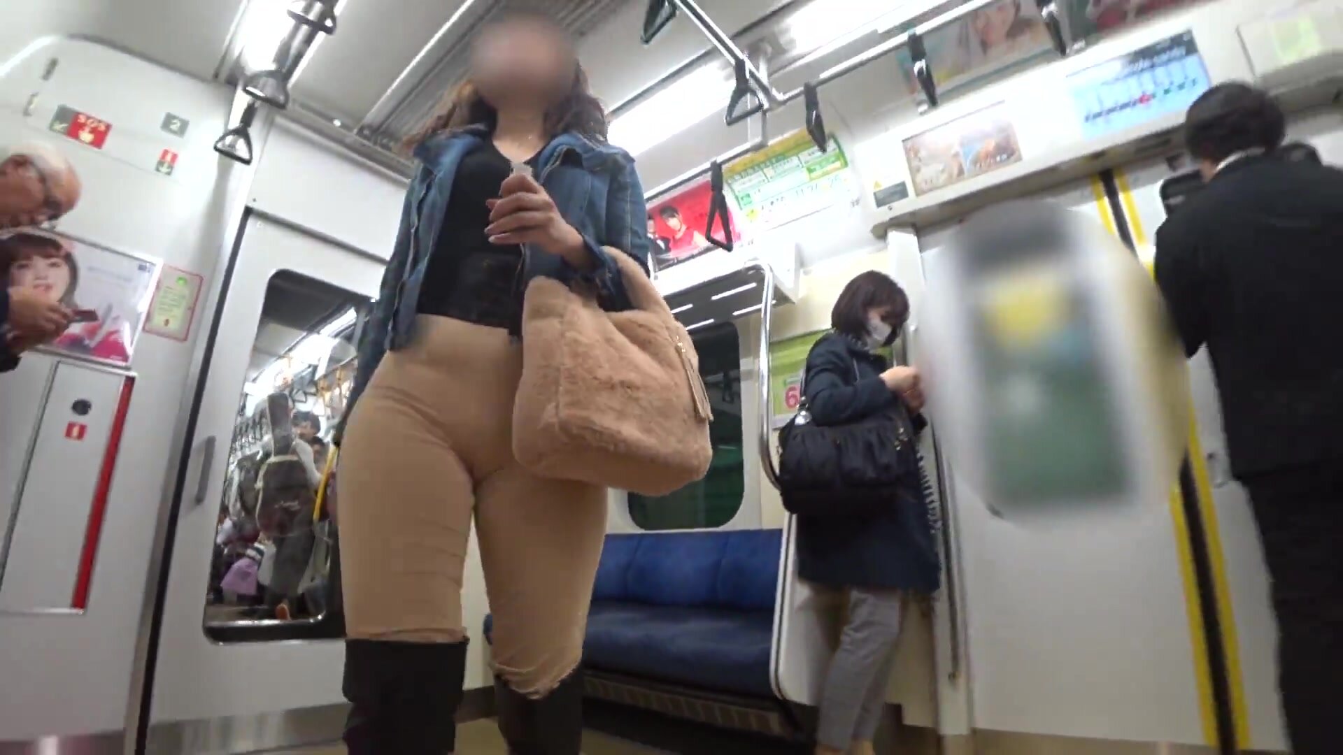 Japanese Lady Big Ass & Tight Pants