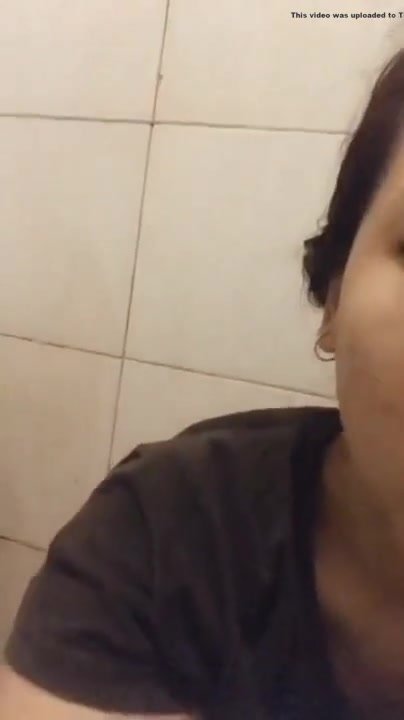 Indonesian girl takes several mushy and very loud dumps