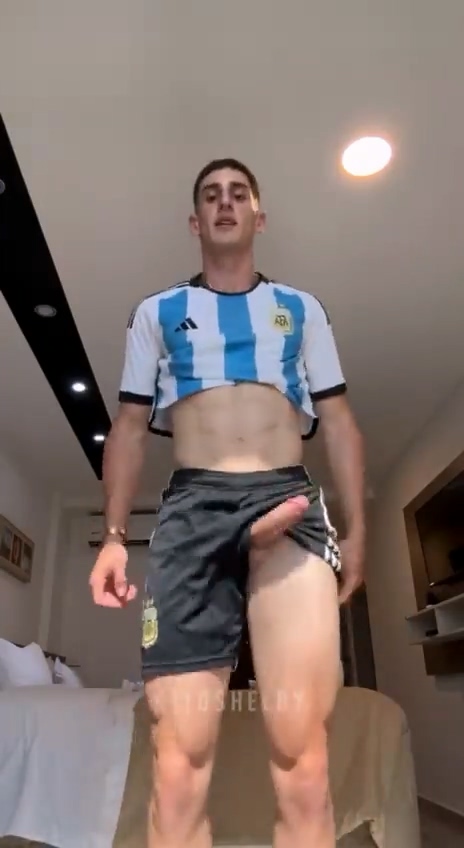 Out of the pants - video 2