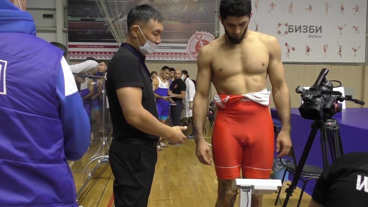 (YouTube) Russian Wrestlers See Through Singlets - video 3