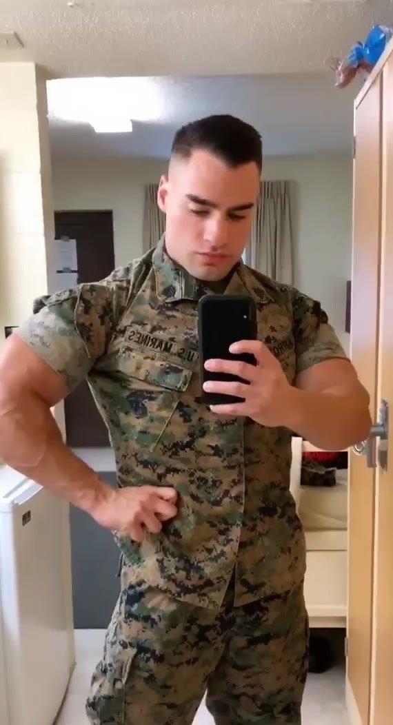 Military Muscle flex