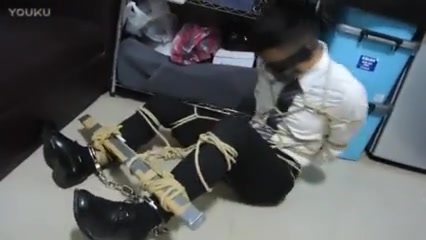 Chinese boy got tied up