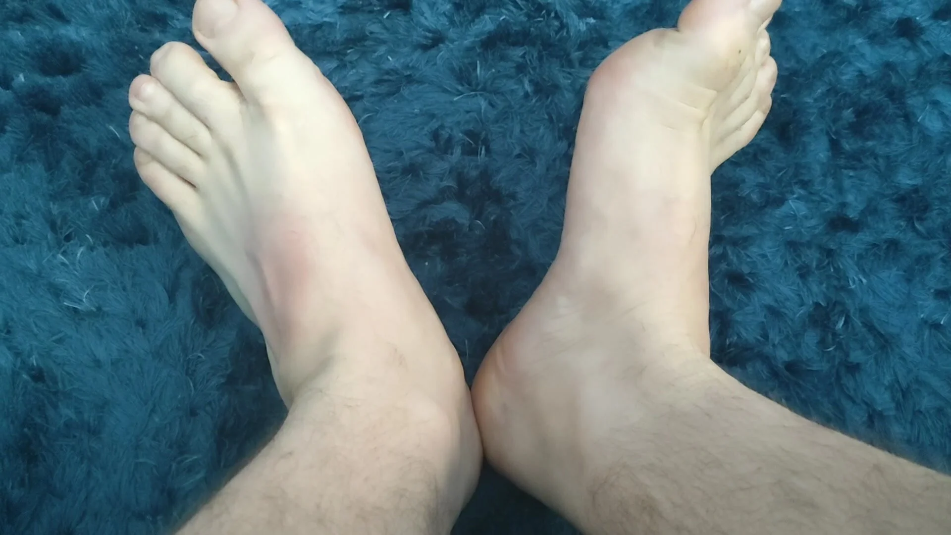 Video: My teen boy feet - video 2 - ThisVid.com